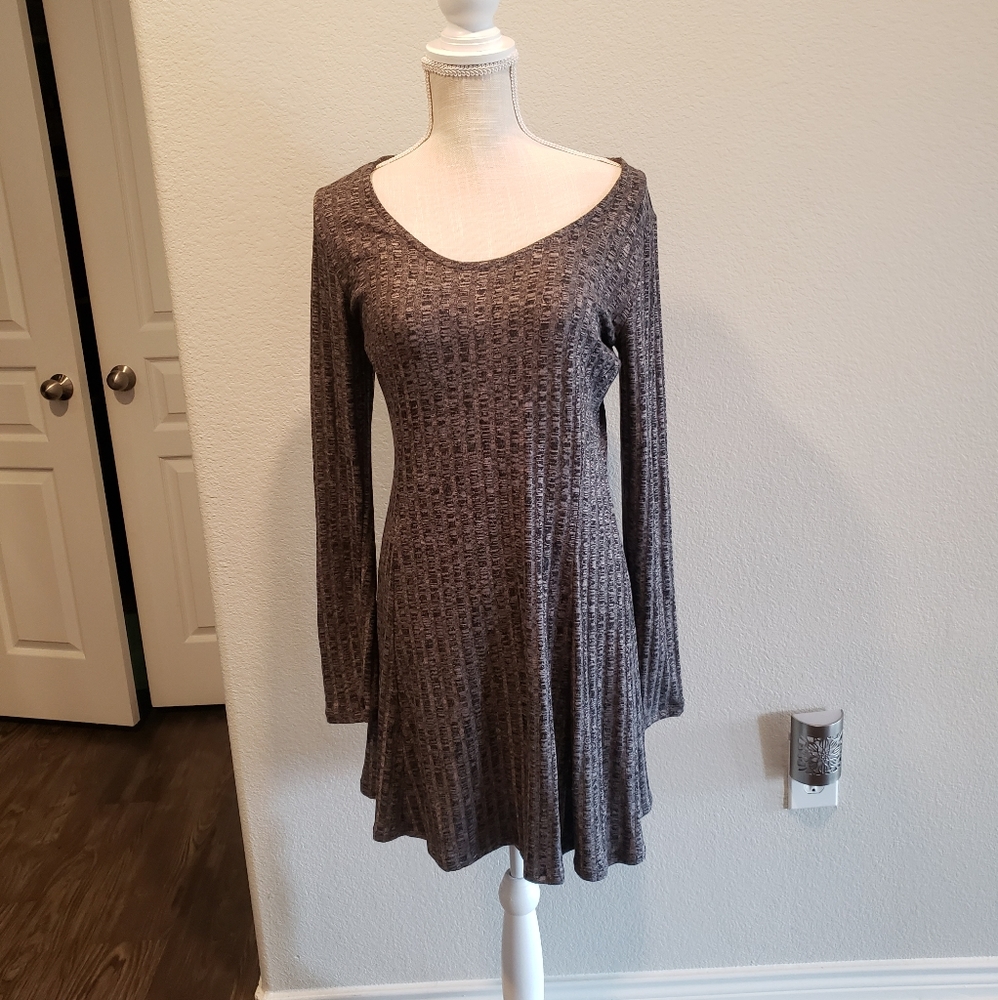 Doesn't fit me. Never worn.